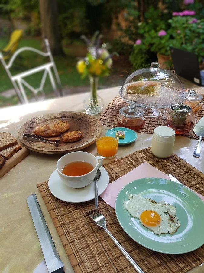 Bed And Breakfast Jardin De Marie เอ็ก-ซอง-โพรวองซ์ ภายนอก รูปภาพ